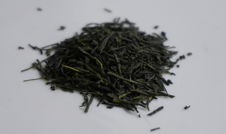 Loose leaf Gyokuro Green tea on a white plate