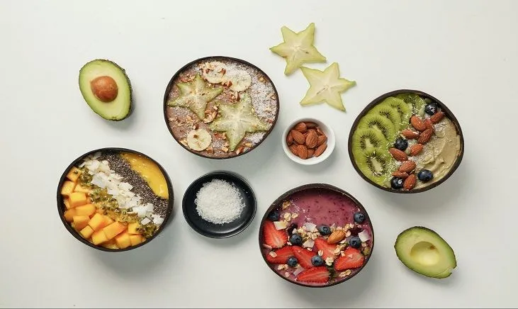 Smmothie bowls topped with fruits to boost your electrolytes
